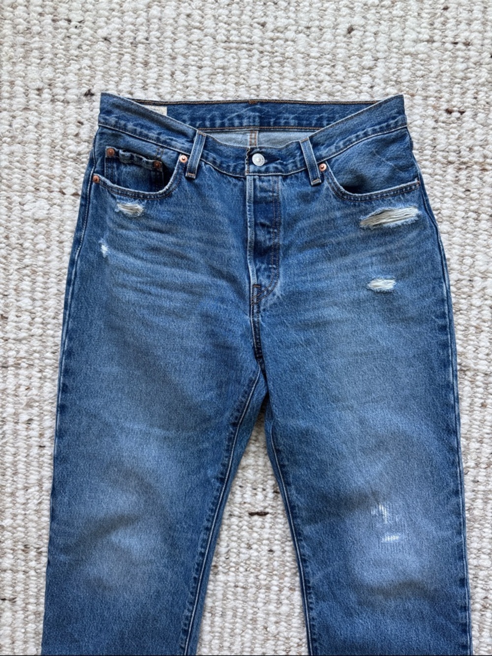 Levi’s 501 90s Jeans Vintage Wash 29x30 Straight Leg Button Fly 100% Cotton - Picture 5 of 7